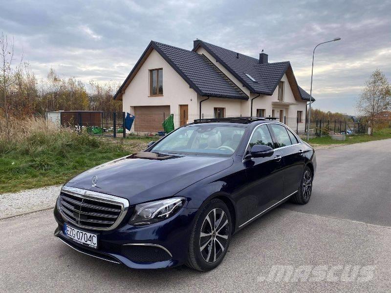 Mercedes-Benz E 300D Automóvel
