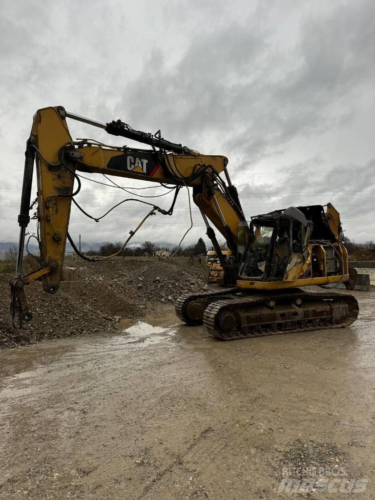 CAT 323 D Escavadeiras de esteiras
