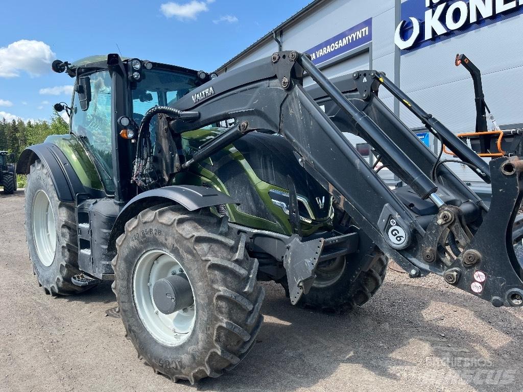 Valtra T 145 Tratores Agrícolas usados