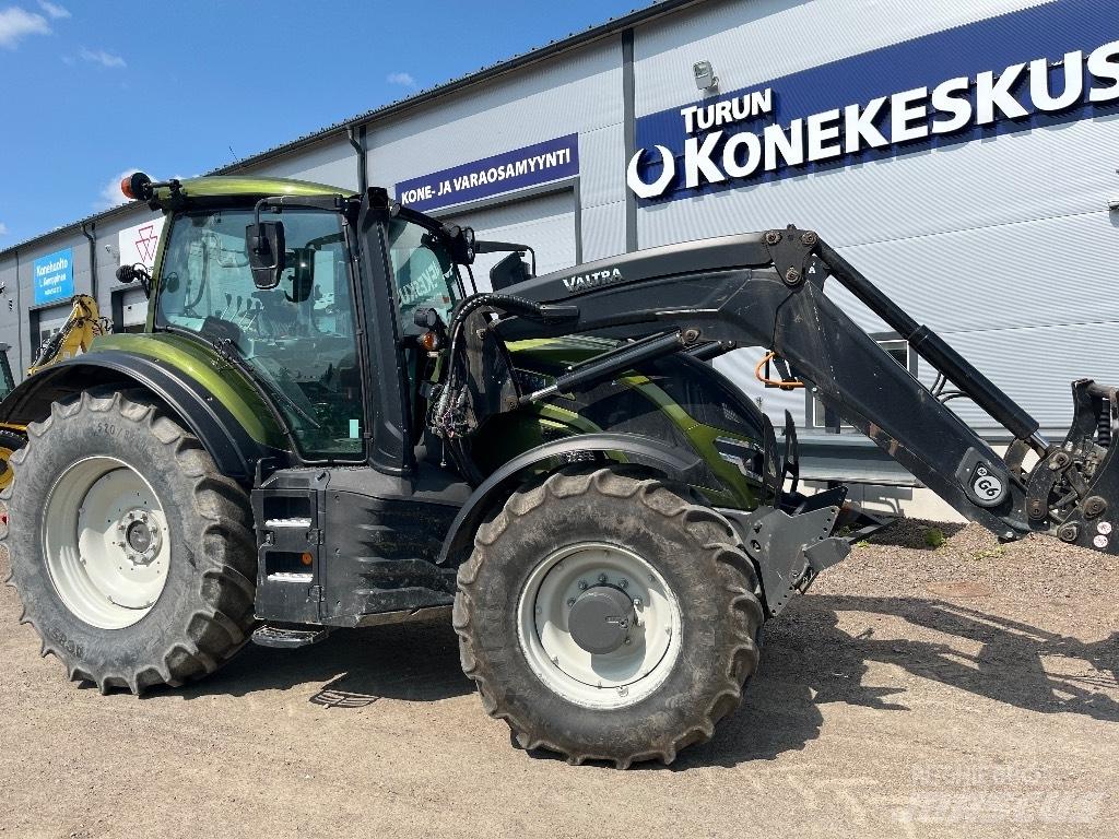Valtra T 145 Tratores Agrícolas usados