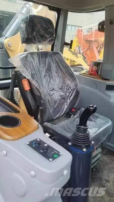 CAT 420 F Retroescavadeiras