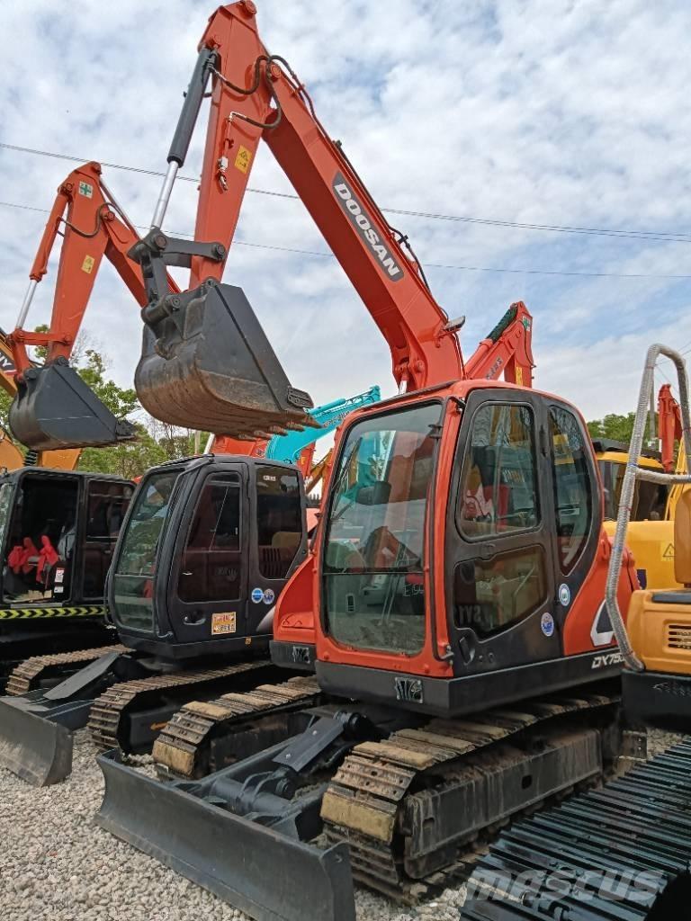 Doosan DX 75 Escavadeiras de esteiras