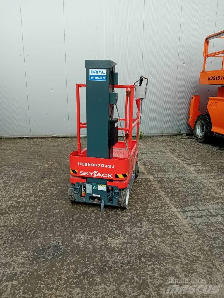 SkyJack SJ 16 Plataformas de Mastro Vertical