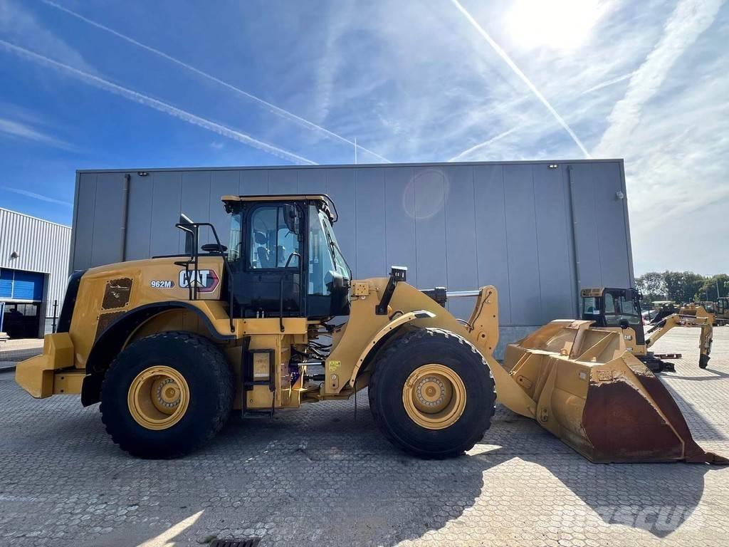 CAT 962M Carregadeiras de rodas