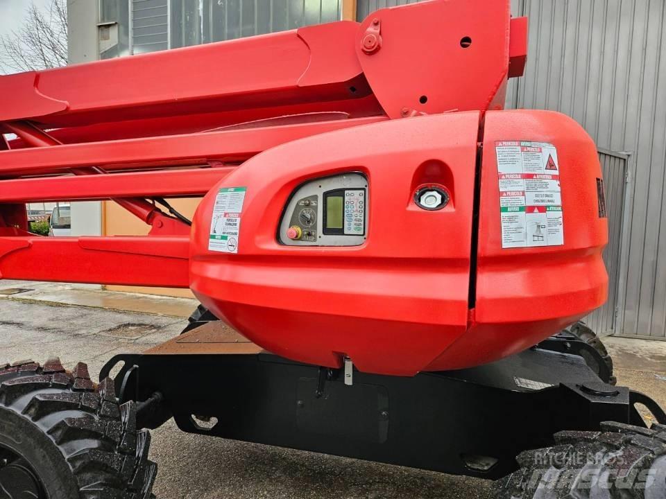 Manitou 160 ATJ Elevadores braços articulados