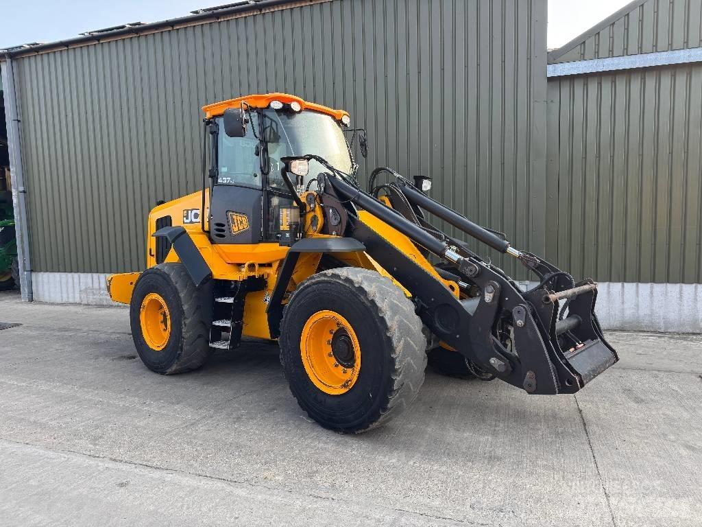 JCB 437 HT Agri Carregadora multifunções