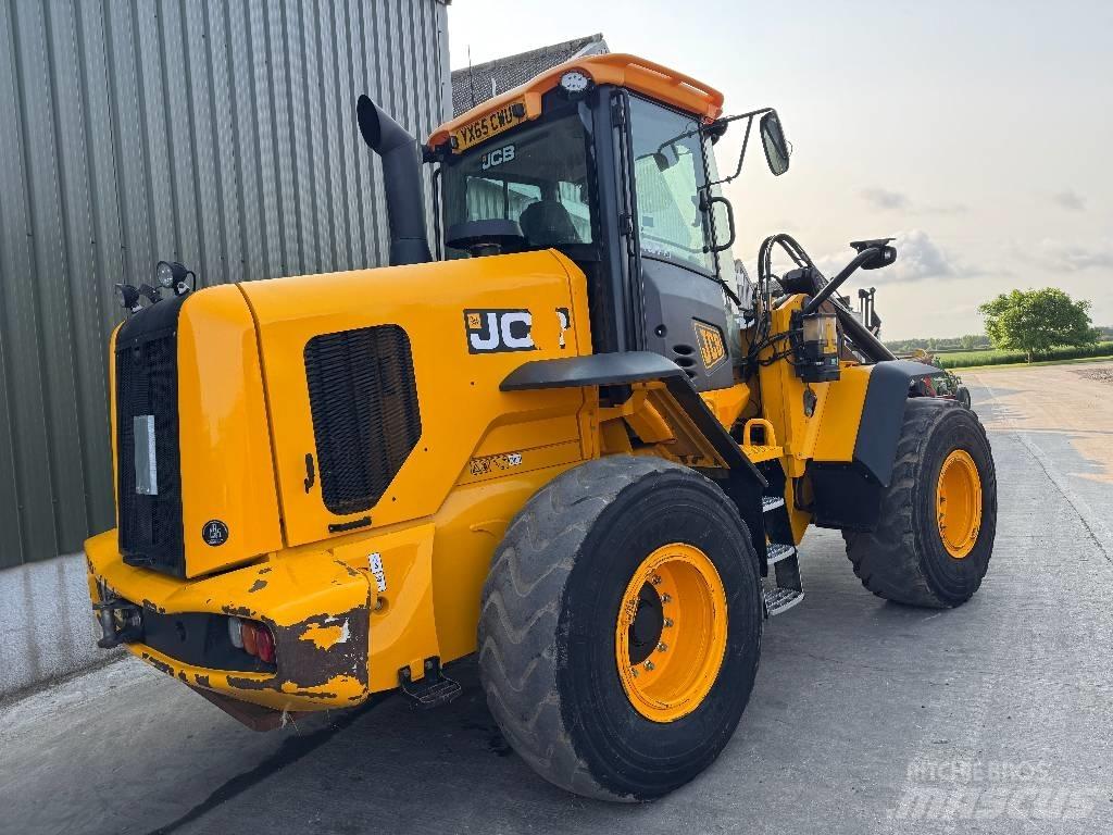 JCB 437 HT Agri Carregadora multifunções