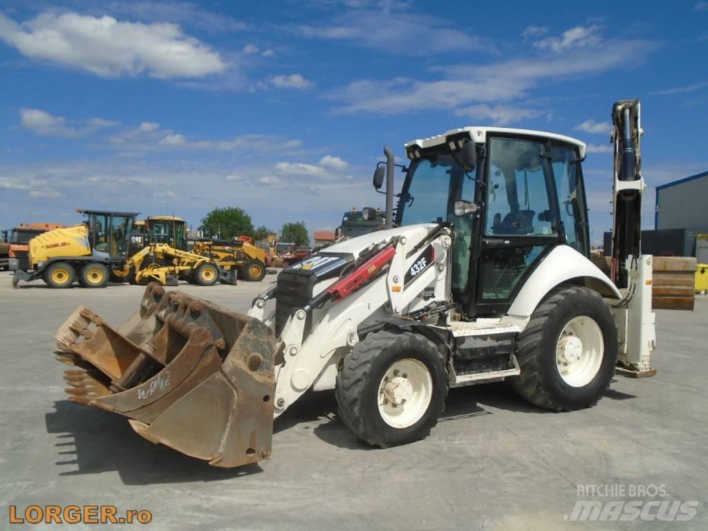 CAT 432 F Retroescavadeiras