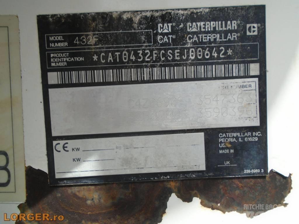 CAT 432 F Retroescavadeiras