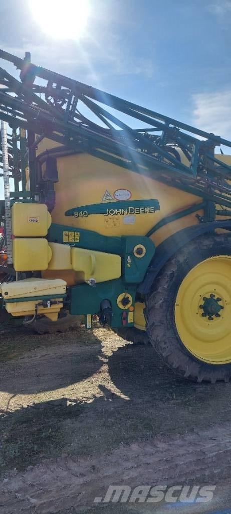 John Deere 840 Pulverizadores rebocados