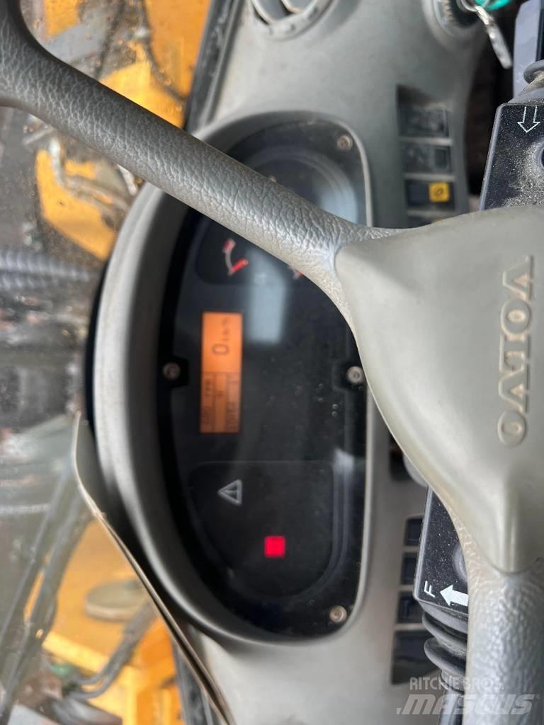 Volvo L 220 E Carregadeiras de rodas