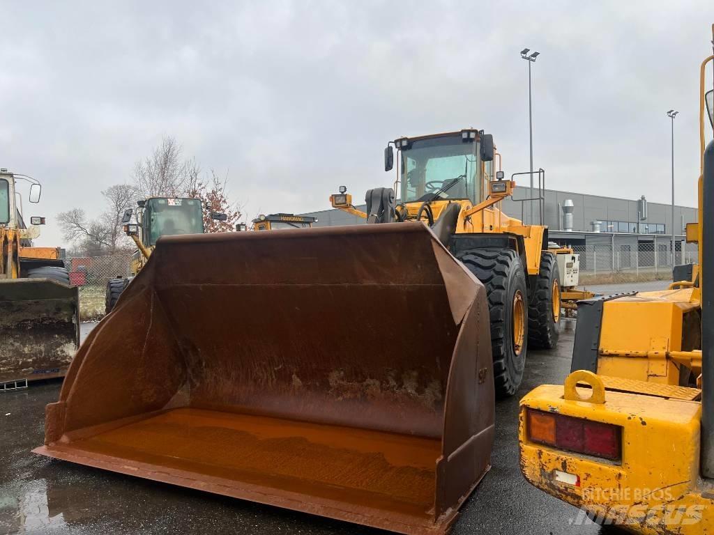 Volvo L 220 E Carregadeiras de rodas