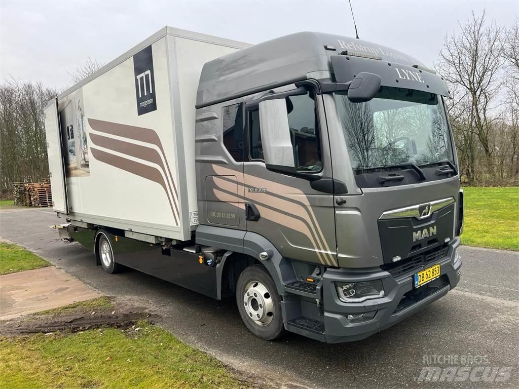 MAN TGL 8.220 Caminhões de caixa fechada