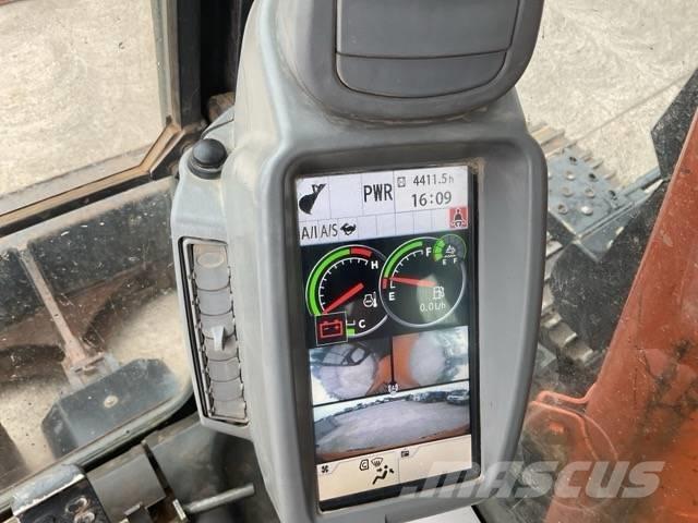 Hitachi ZX 135 US-6 Escavadeiras de esteiras