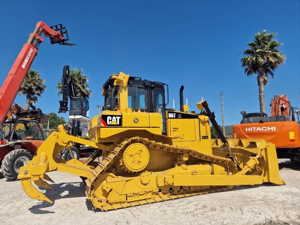 CAT D 6 T XL Dozers - Tratores rastos