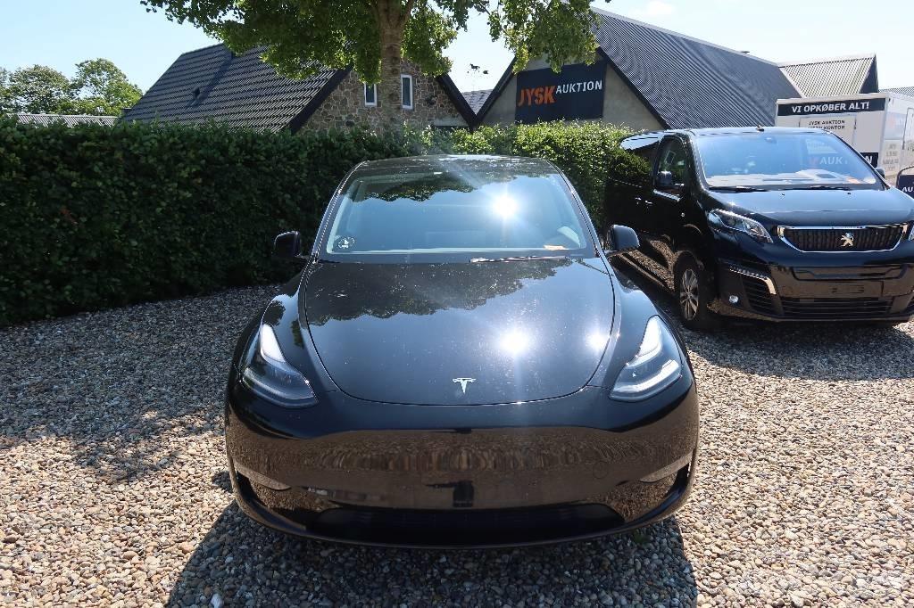 Tesla Model Y Automóvel
