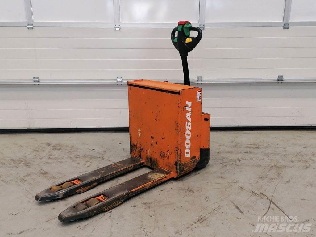 Doosan LEDH20M Porta palettes