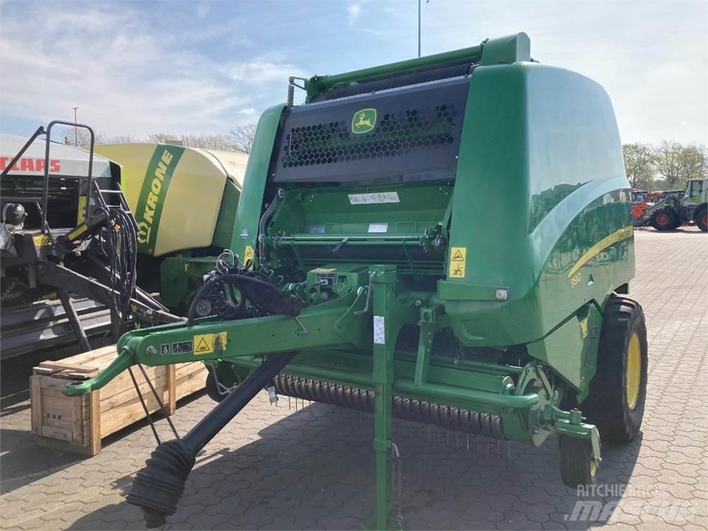 John Deere 990 Enfardadeira de rolos
