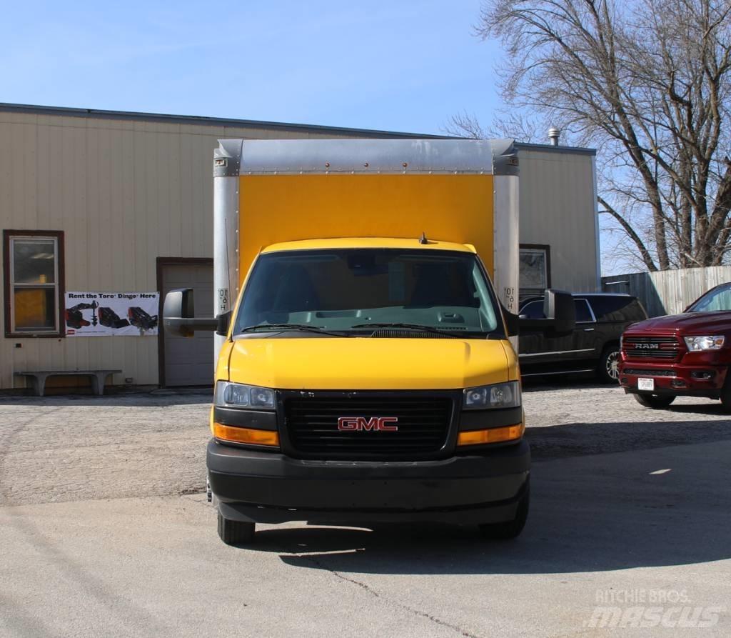 GMC Savana G3500 Caminhões de caixa fechada