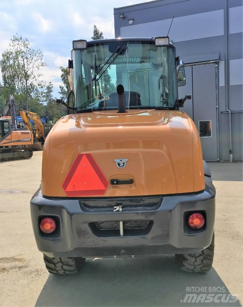 CASE 321 F Carregadeiras de rodas