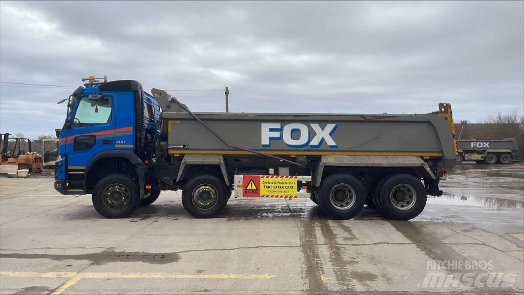 Volvo FM 420 Caminhões de caixa fechada