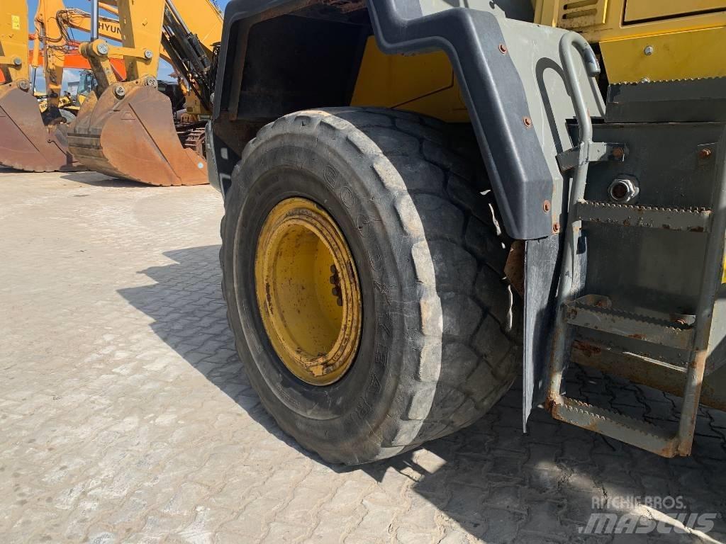 Komatsu WA 320-5H Carregadeiras de rodas
