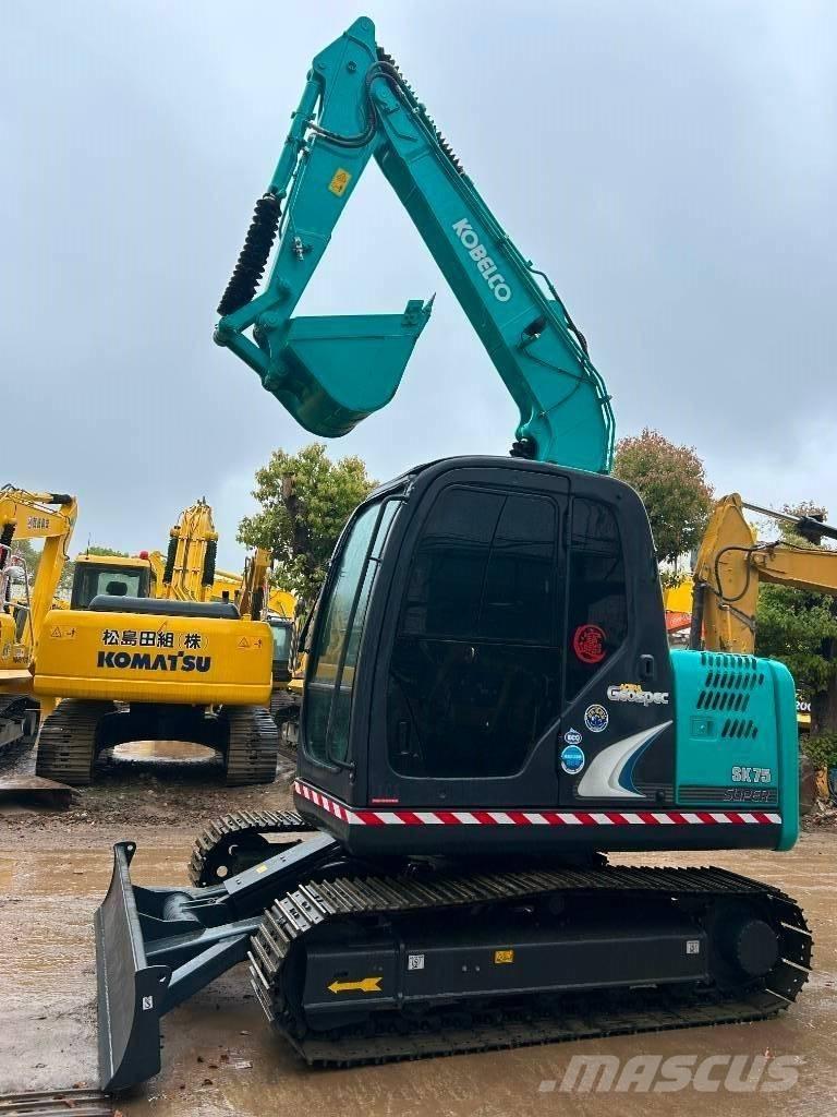 Kobelco SK 75 Miniescavadeiras