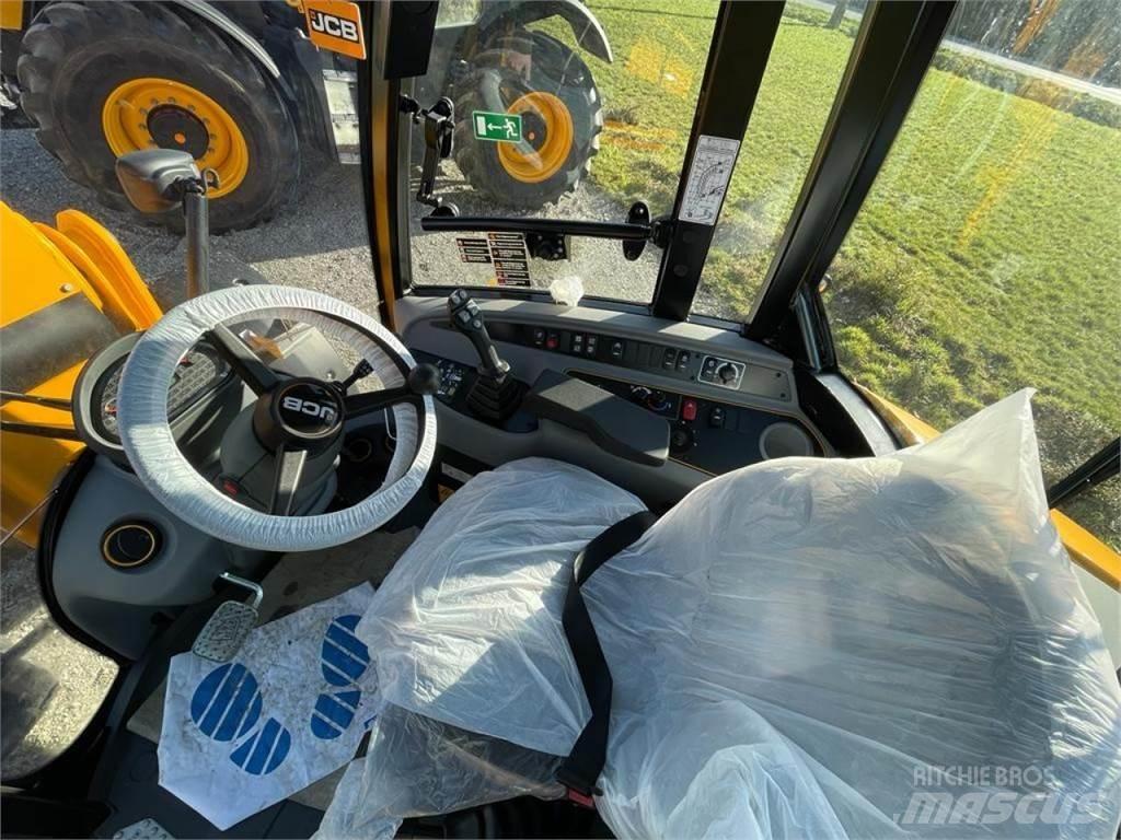 JCB TM 220 Agri Carregadeiras de rodas