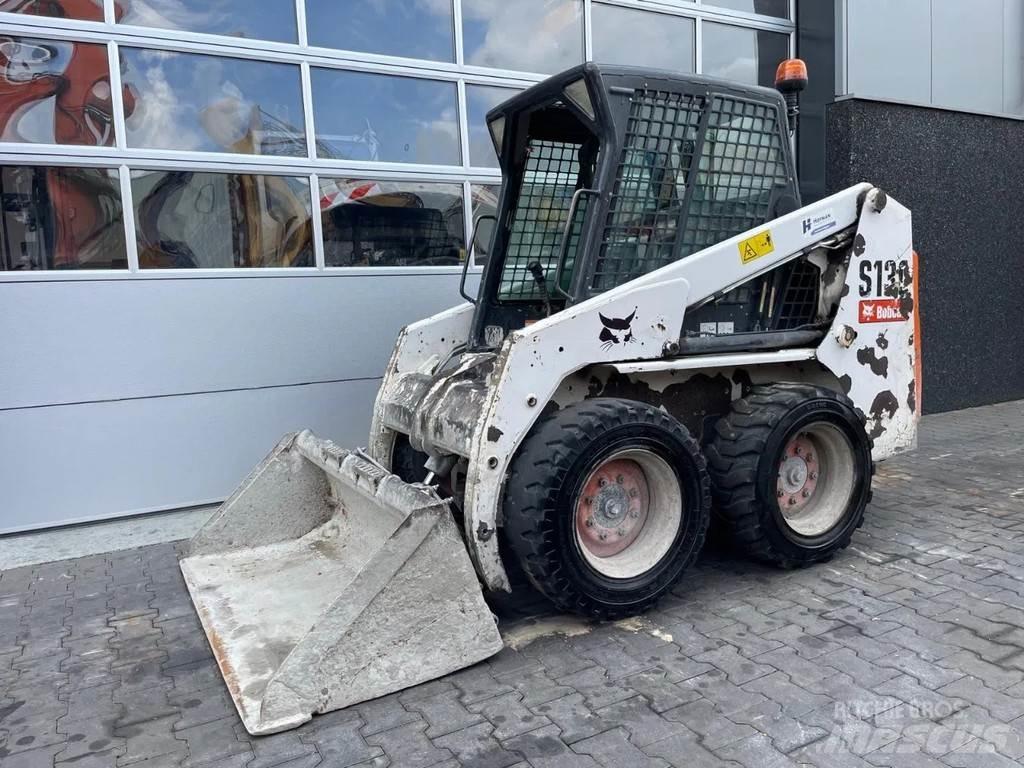 Bobcat S130 Minicarregadeiras