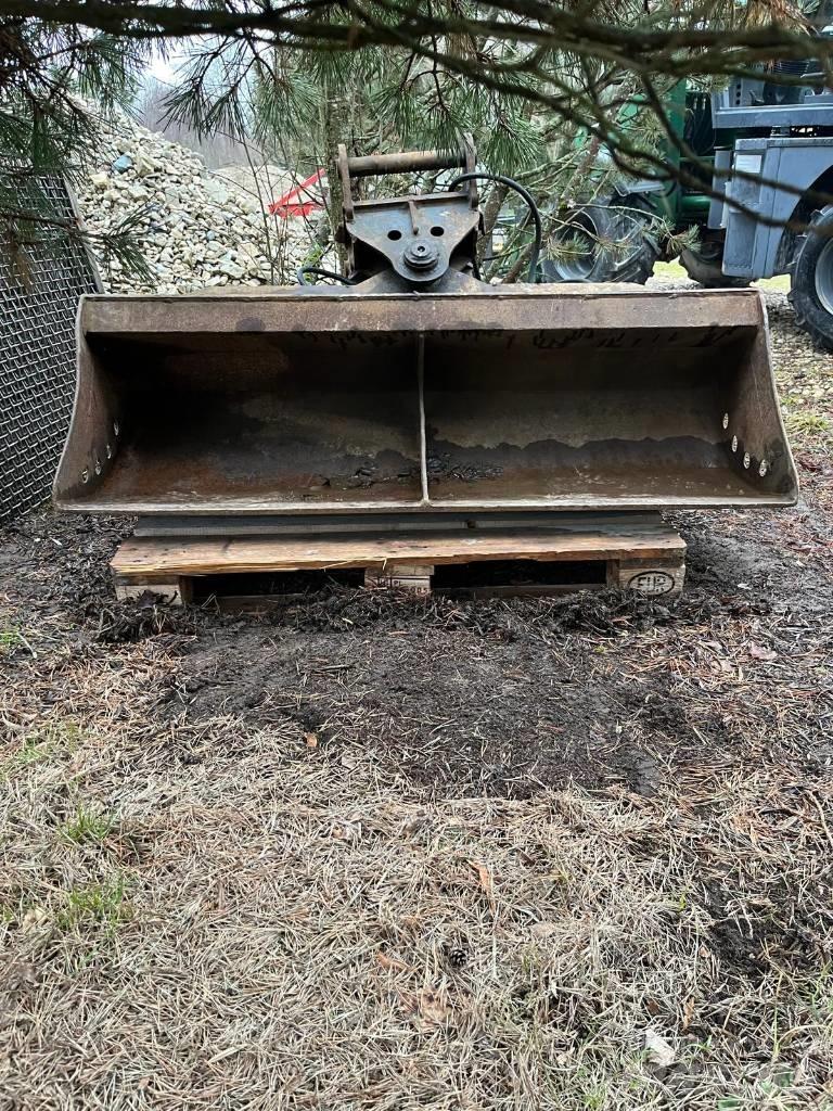 Komatsu 1600 Baldes