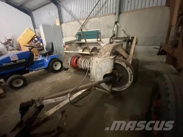 Kola Rivale 2 Enfardadeira de fardos quadrados