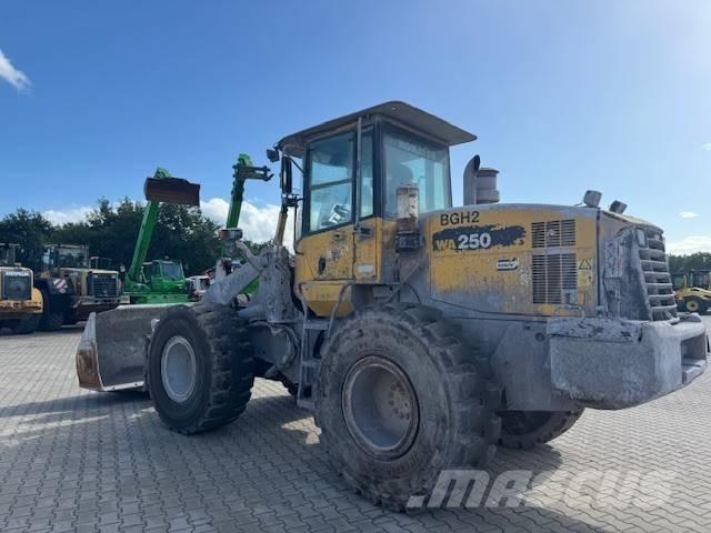 Komatsu WA 250-5 Carregadeiras de rodas