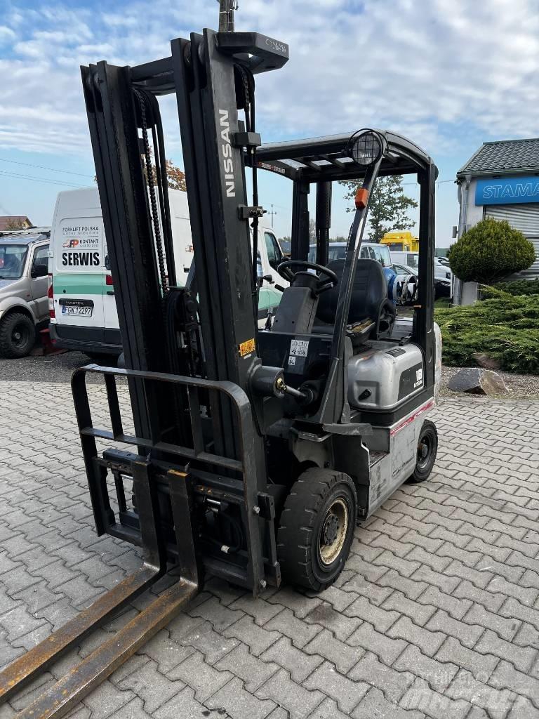 Nissan PD01A18PQ Empilhadores a gás
