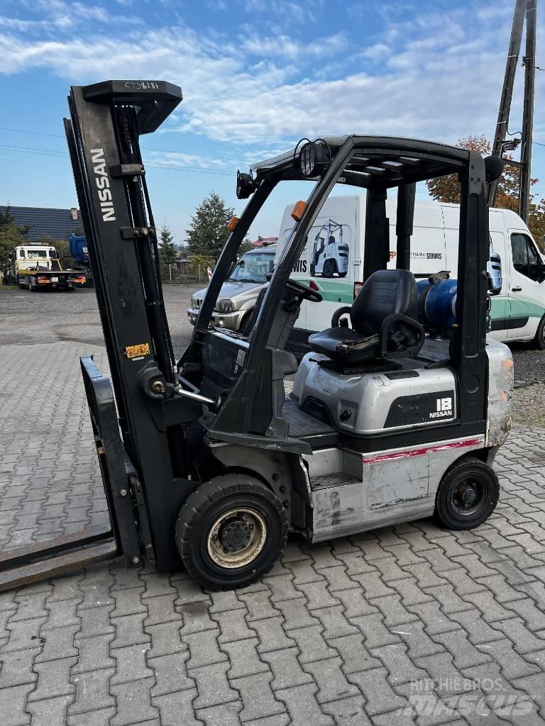 Nissan PD01A18PQ Empilhadores a gás