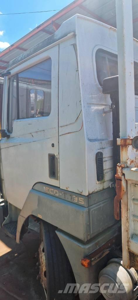 Nissan ECO T 135 Camiões basculantes