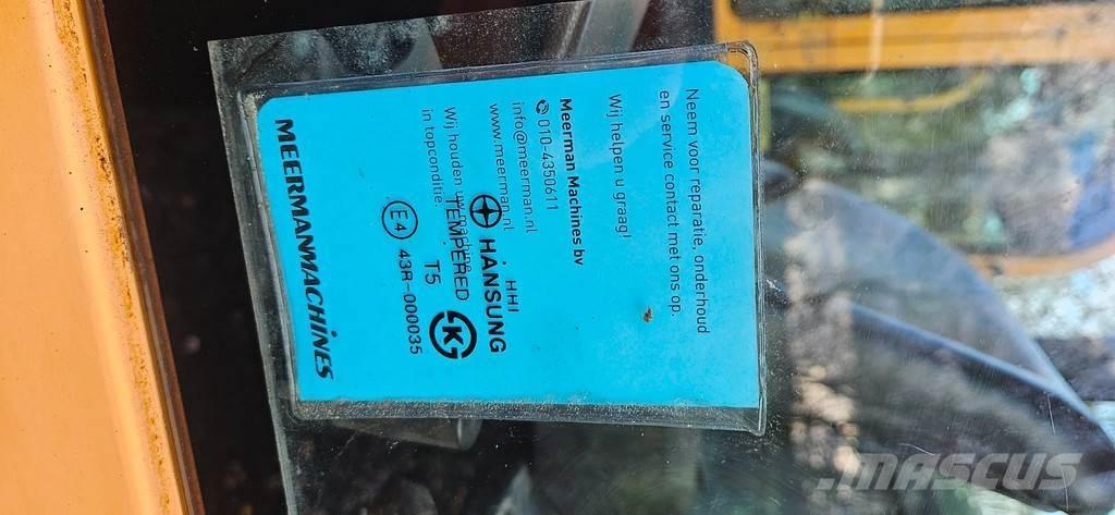 Hyundai R16-9 Miniescavadeiras