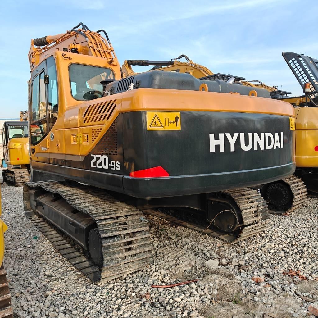 Hyundai R220-9S Escavadeiras de esteiras