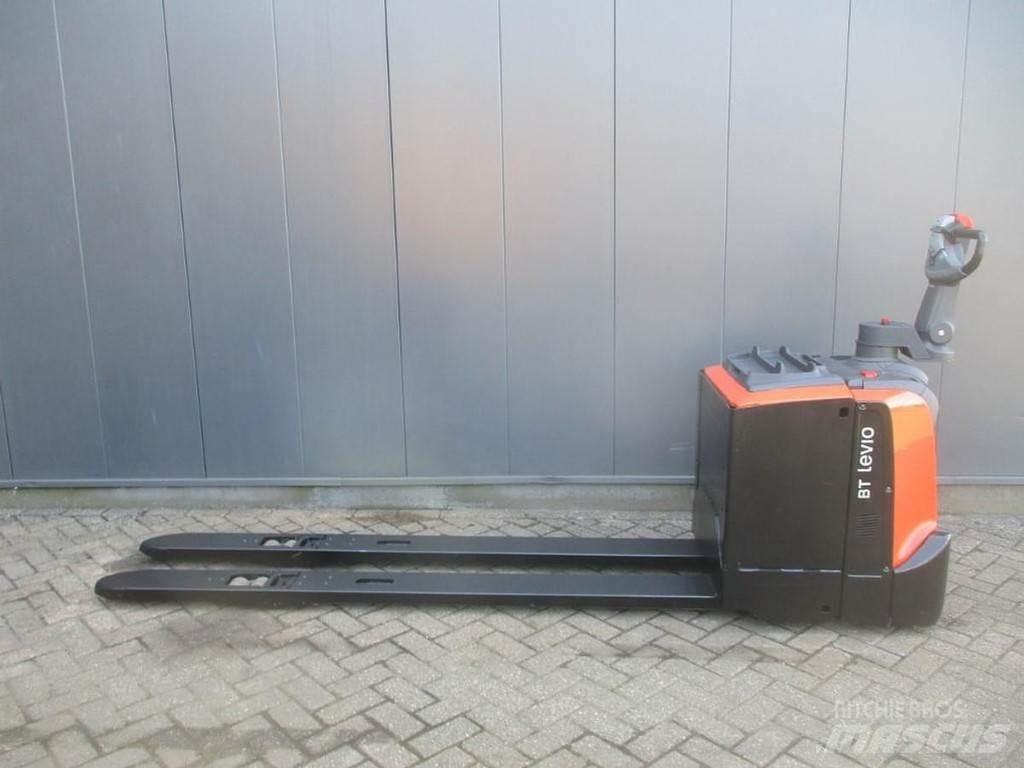 Toyota LPE 250 Porta palettes