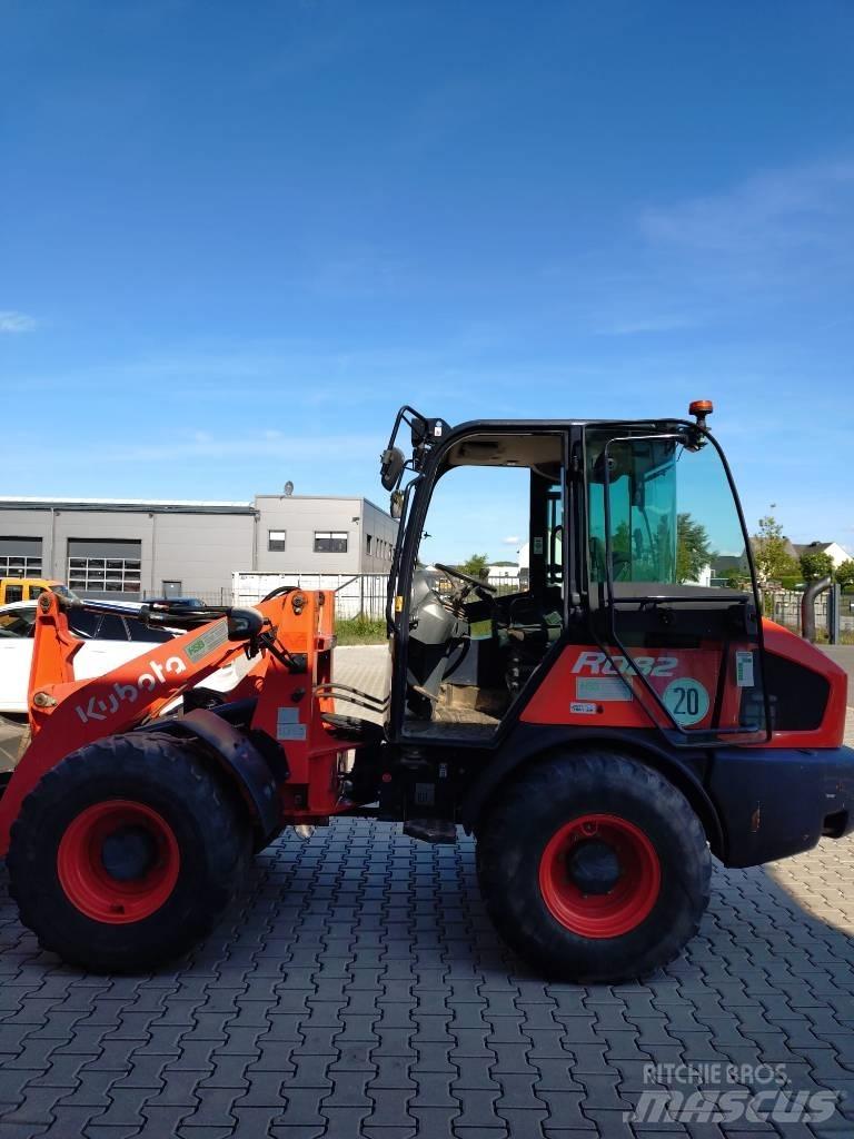 Kubota R 082 Carregadeiras de rodas