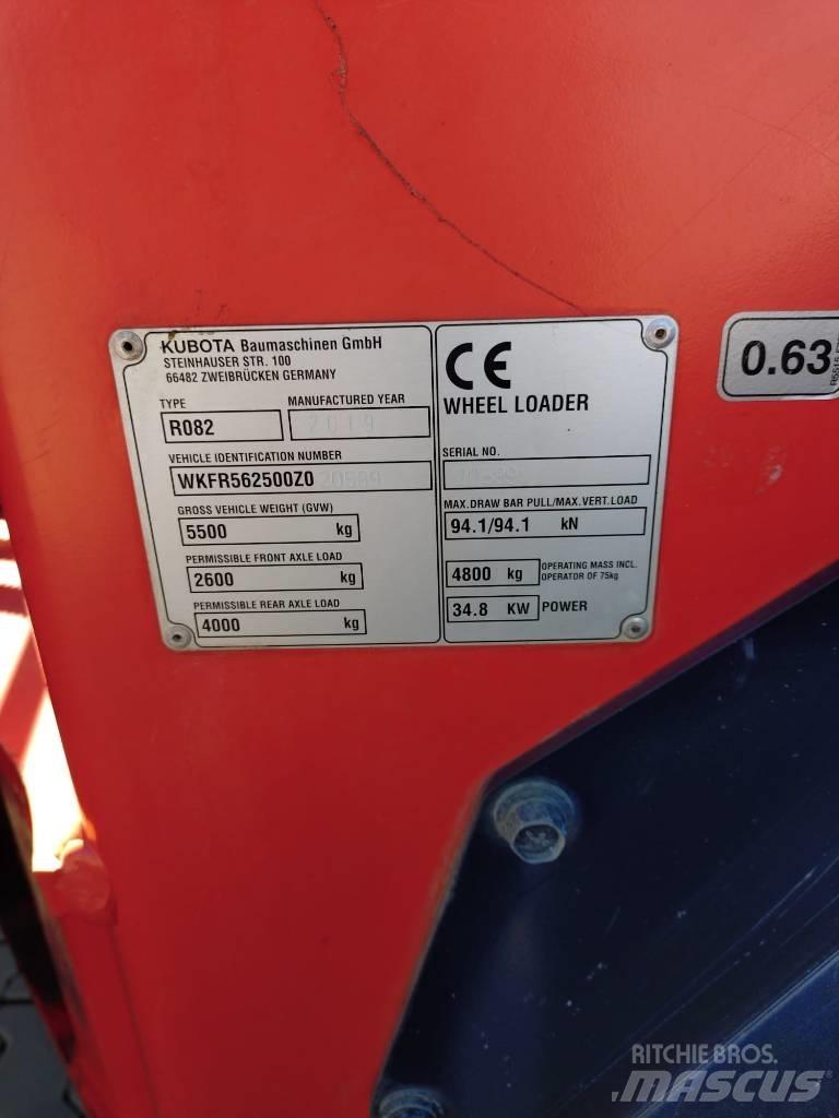 Kubota R 082 Carregadeiras de rodas