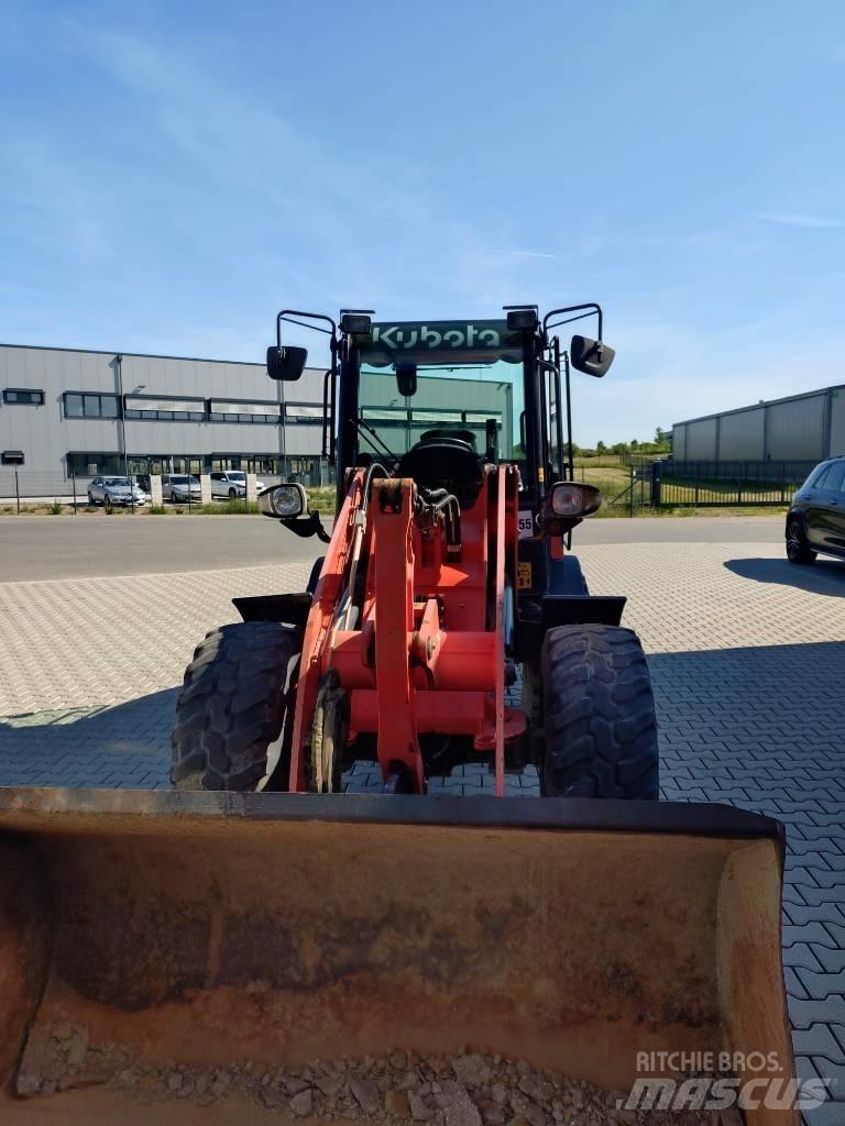 Kubota R 082 Carregadeiras de rodas