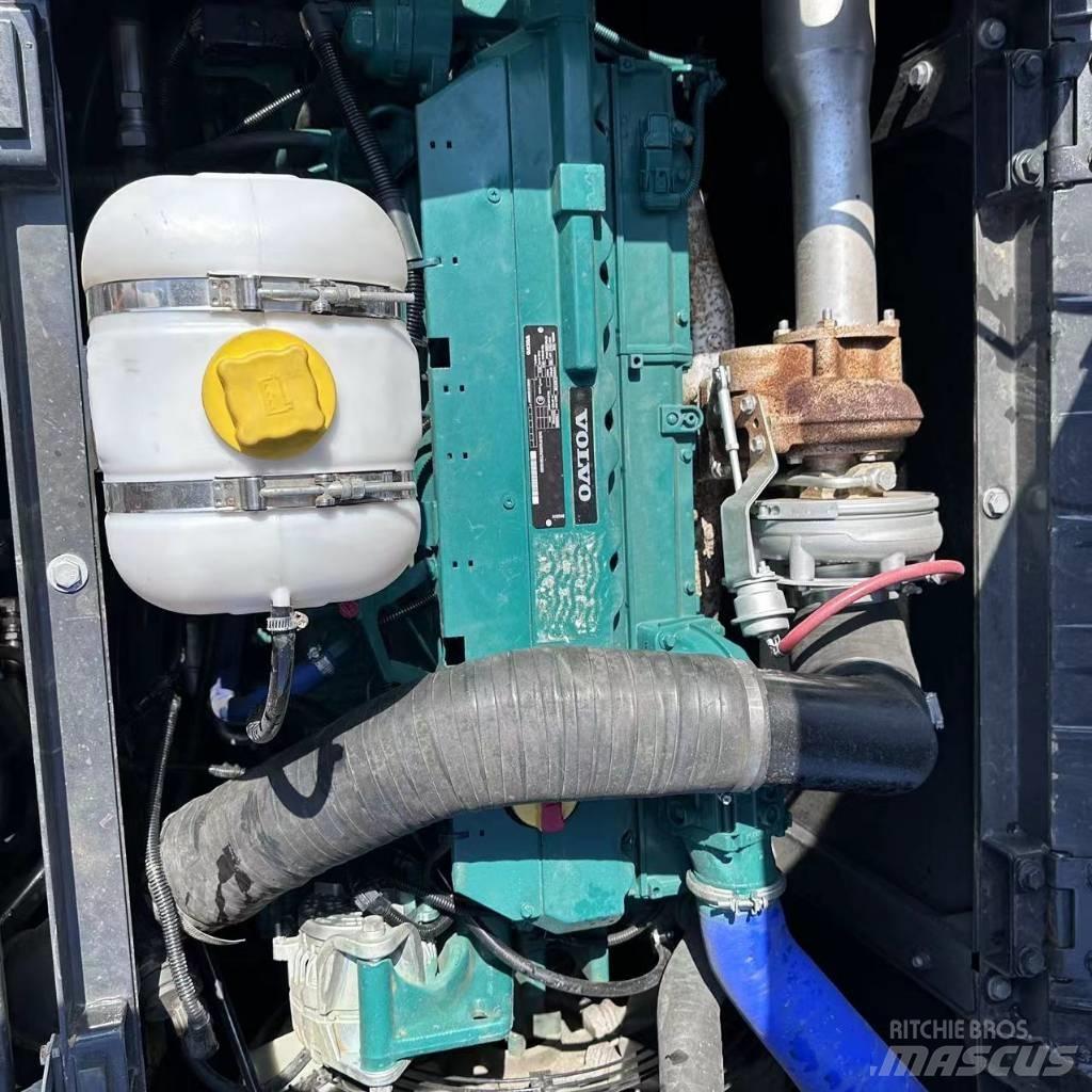 Volvo EC 240 Escavadeiras de esteiras
