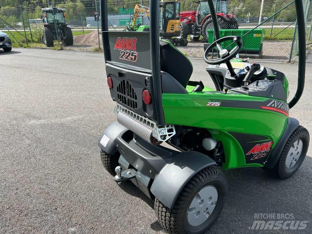 Avant 225 Minicarregadeiras