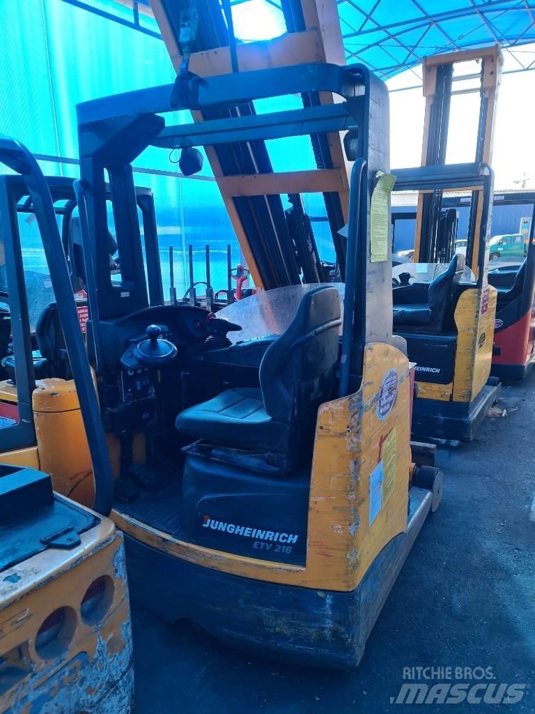 Jungheinrich ETV 216 Empilhadores Elevadores