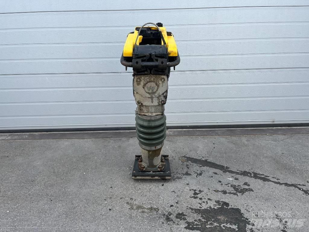 Wacker BS60 Stamp Saltitões