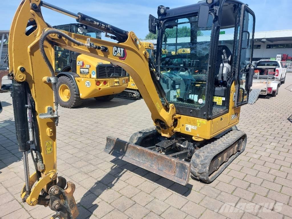 CAT 301.8 Miniescavadeiras