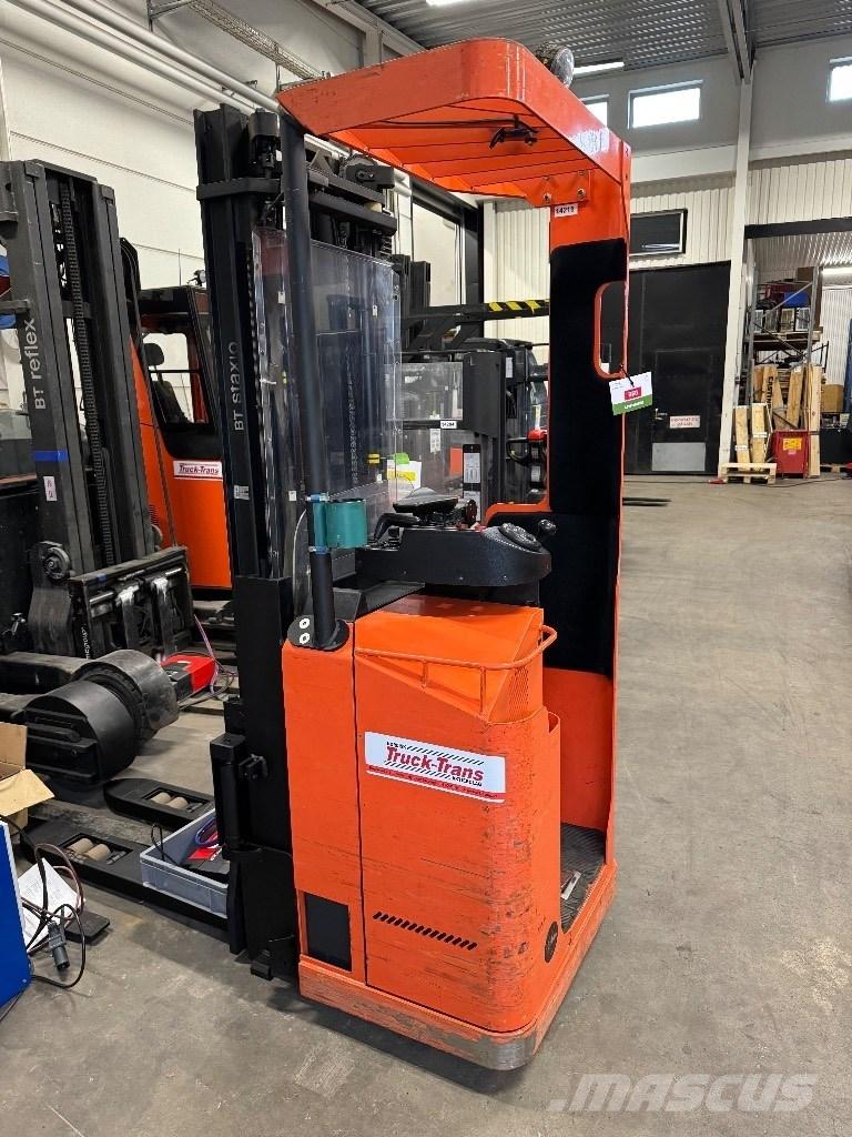 Toyota SSE135L Self propelled stackers