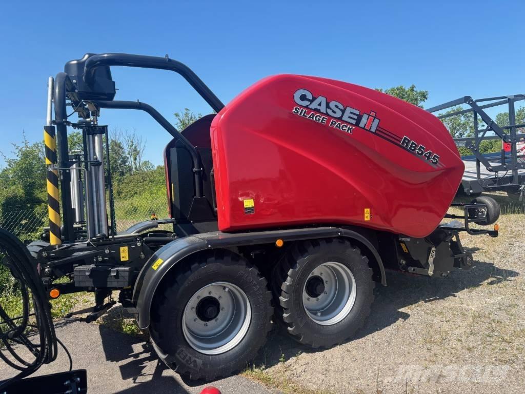 Case IH RB 545 Enfardadeira de rolos