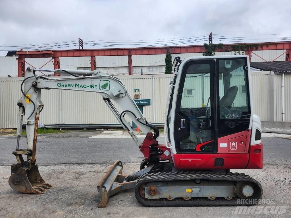 Takeuchi TB 240 Miniescavadeiras