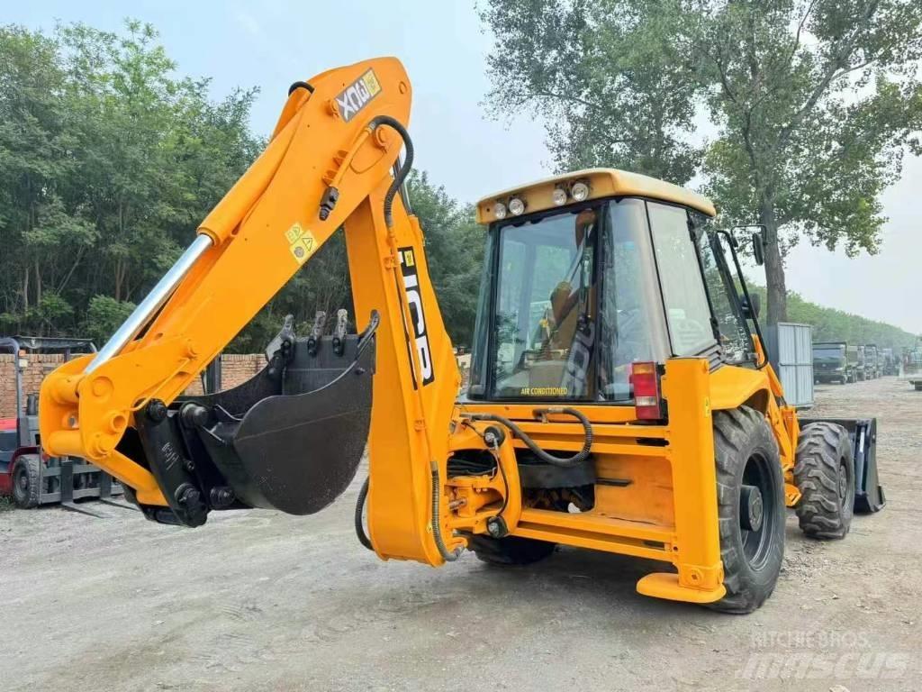 JCB 3 CX Retroescavadeiras
